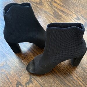Kenneth Cole New York Black and Navy Heeled Booties